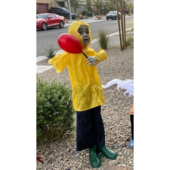 4 Ft Life Animatronics Prop with Glowing Balloon Sound-Activated Sensor Scary - Picture 3 of 4